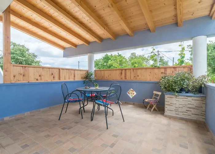 Holiday home Idassa *